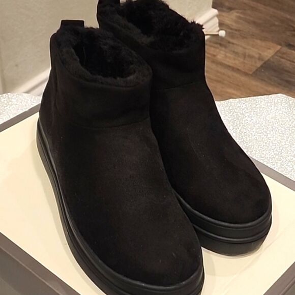 Urban Sport By JSlides NYC Nicely Bootie - Picture 6 of 10